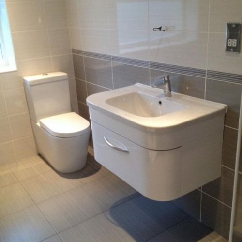 bathroom service garland bird